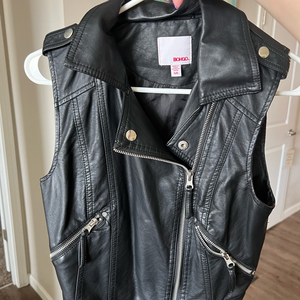 Black leather zip up vest